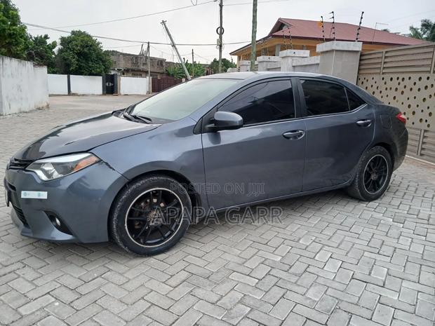 Toyota Corolla 2016 Gray