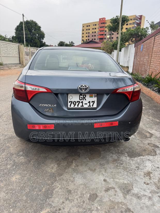 Toyota Corolla 2016 Gray