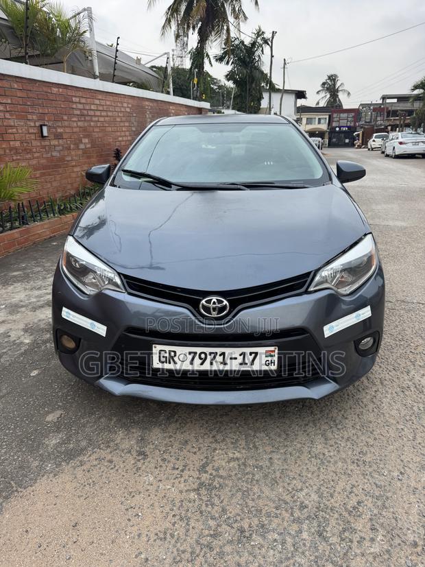 Toyota Corolla 2016 Gray
