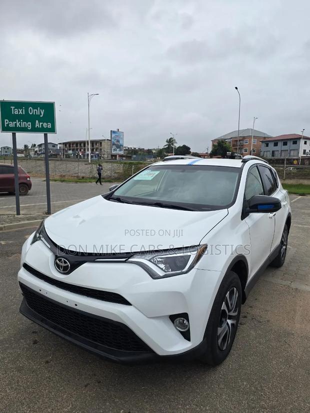 Toyota RAV4 2018 White
