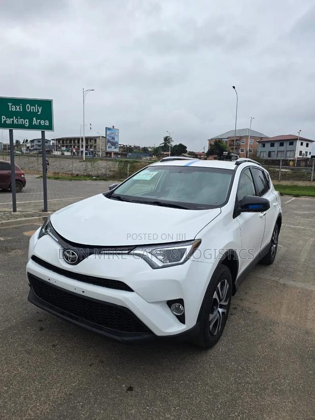 Toyota RAV4 2018 White