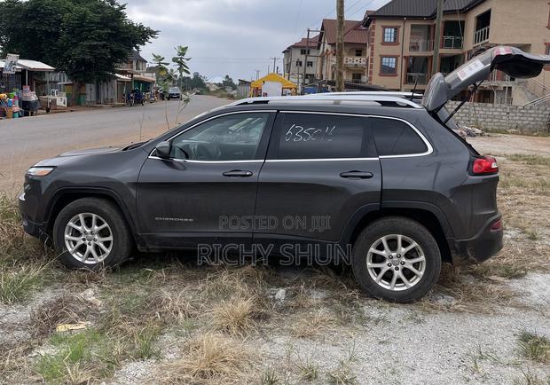 Jeep Cherokee 2019 Black
