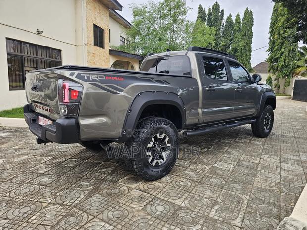 Toyota Tacoma 2019 Green