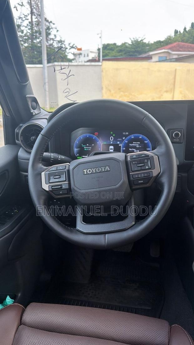 Toyota Land Cruiser Prado 2.4 Hybrid 2025 Beige