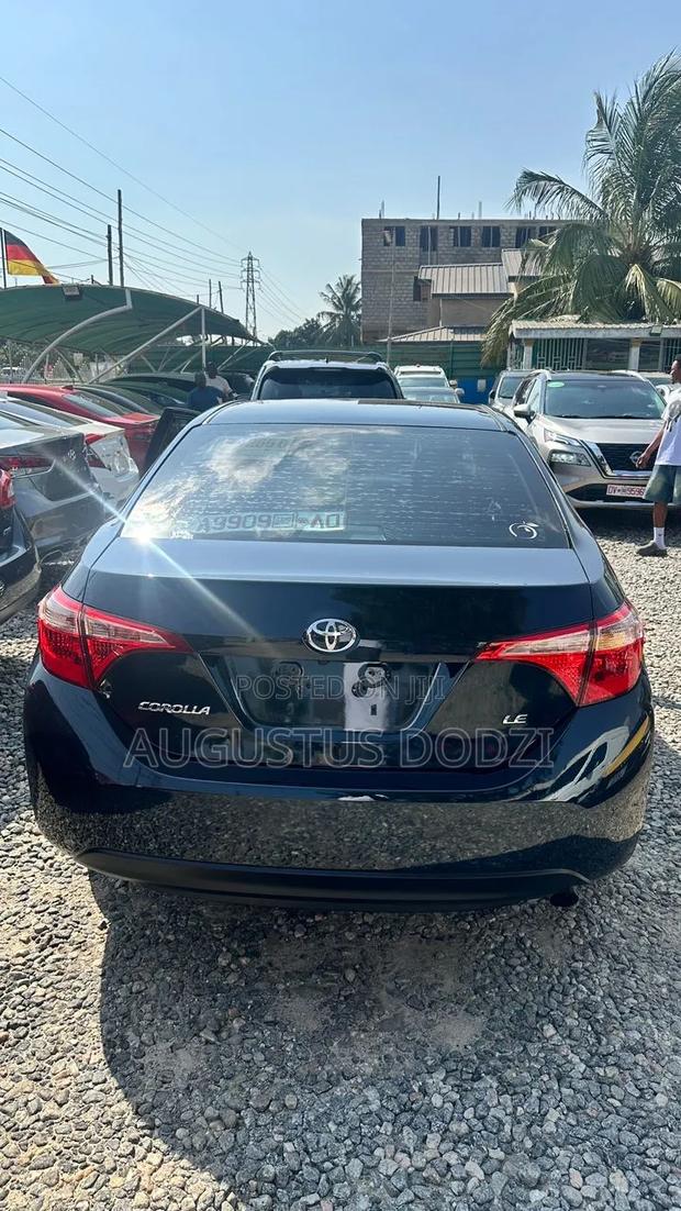 Toyota Corolla 2019 Blue