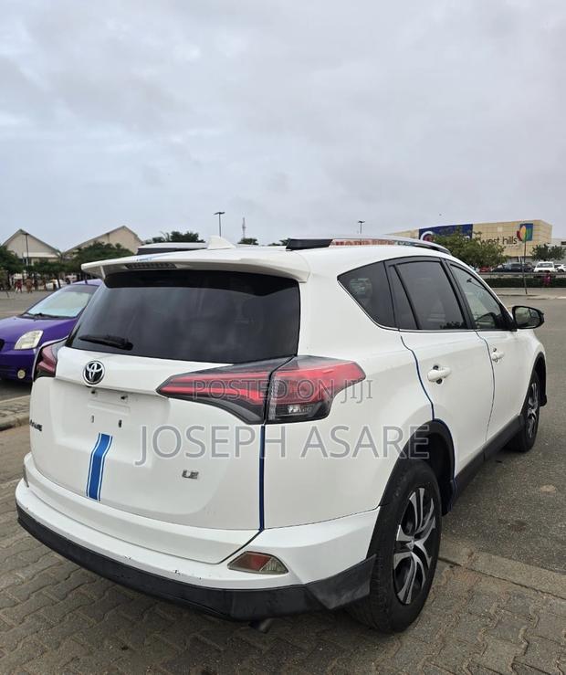 Toyota RAV4 2018 White