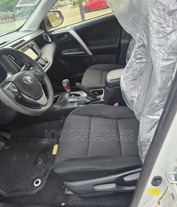 Toyota RAV4 2018 White