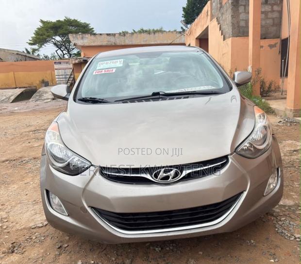 Hyundai Elantra 2013 Silver