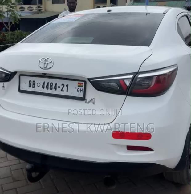 Toyota Yaris iA 1.5 FWD 2017 White