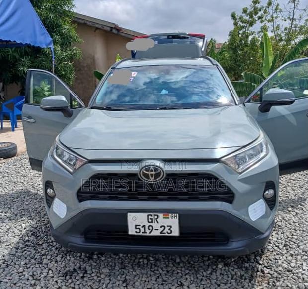 Toyota RAV4 2020 Gray