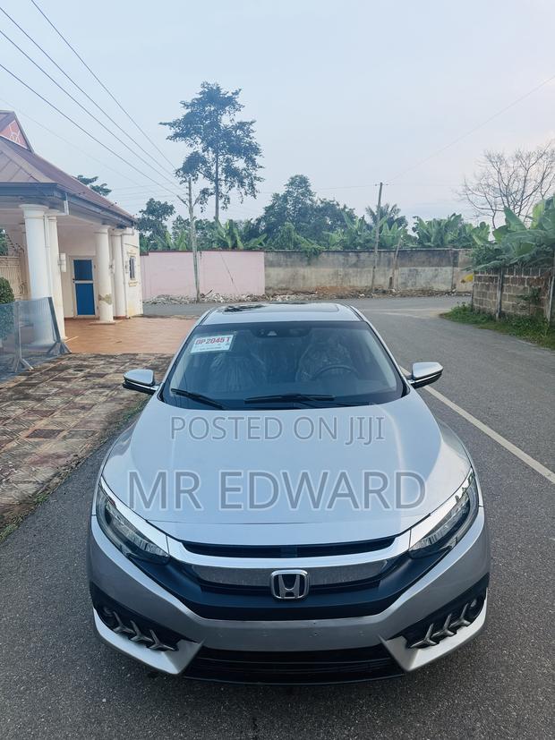 Honda Civic Touring 4dr Sedan (1.5L 4cyl) 2017 Silver