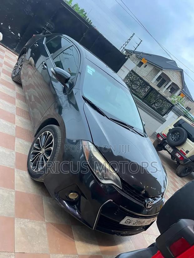 Toyota Corolla L 4dr Sedan (1.8L 4cyl 4A) 2015 Black