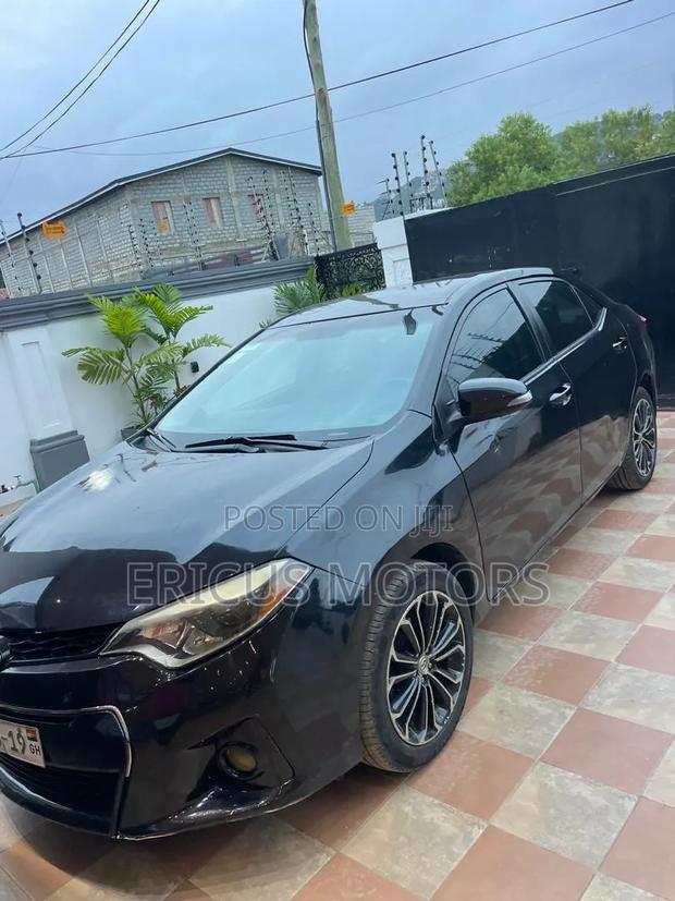 Toyota Corolla L 4dr Sedan (1.8L 4cyl 4A) 2015 Black