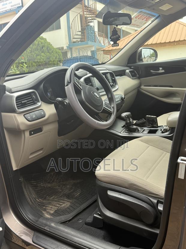 Kia Sorento 2.4L LX FWD 2019 Gray