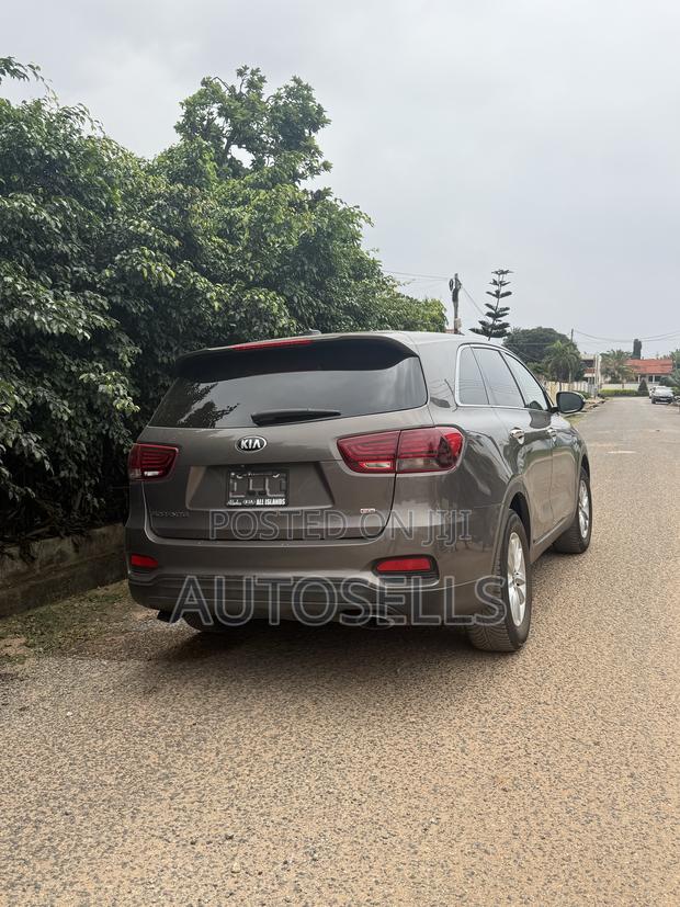 Kia Sorento 2.4L LX FWD 2019 Gray