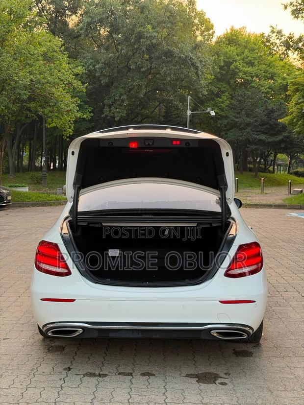 Mercedes-Benz C300 Base C300 AWD 4MATIC Sedan 2018 Off white