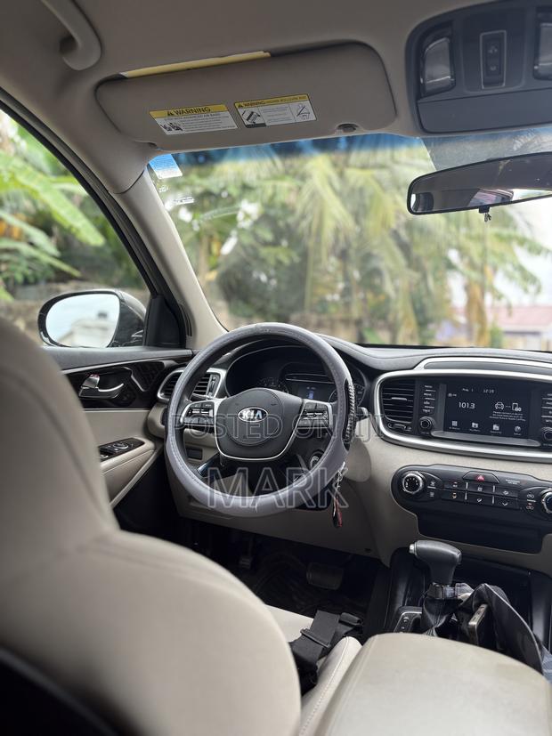 Kia Sorento 2019 Brown