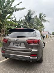 Kia Sorento 2019 Brown for sale