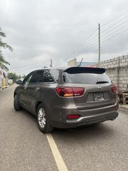 Kia Sorento 2019 Brown for sale