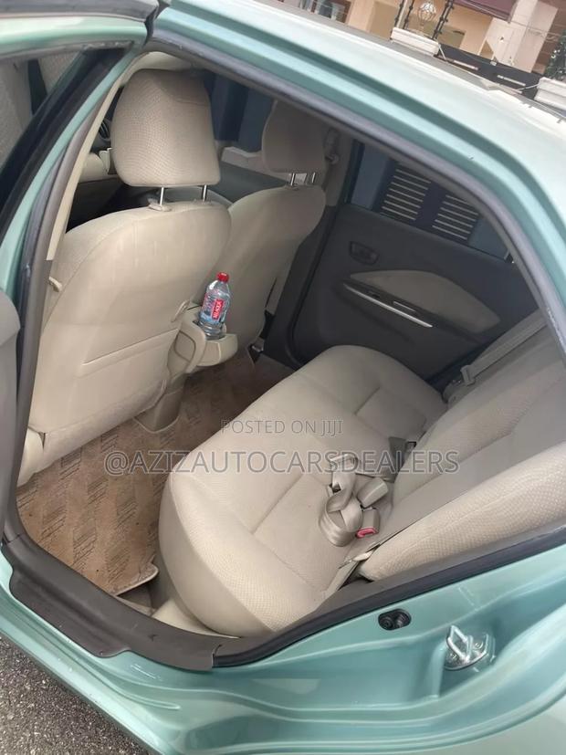 Toyota Belta 2010 Green
