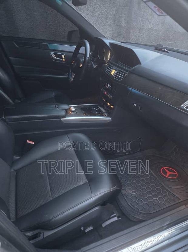 Mercedes-Benz E220 2013 Silver