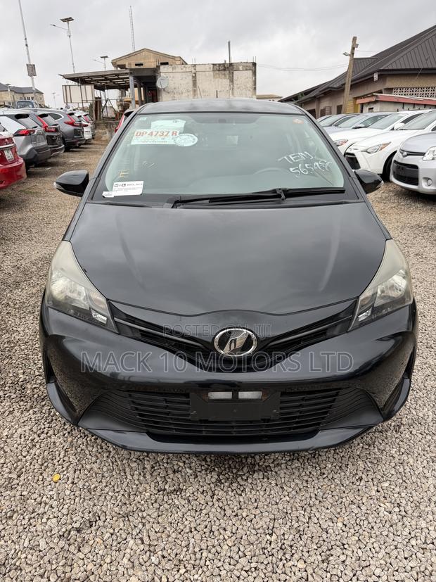 Toyota Vitz 1.5 FWD 3dr 2015 Black
