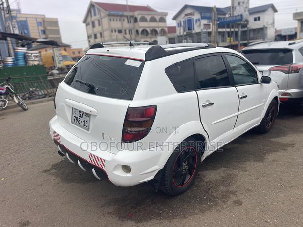 Pontiac Vibe AWD 2006 White