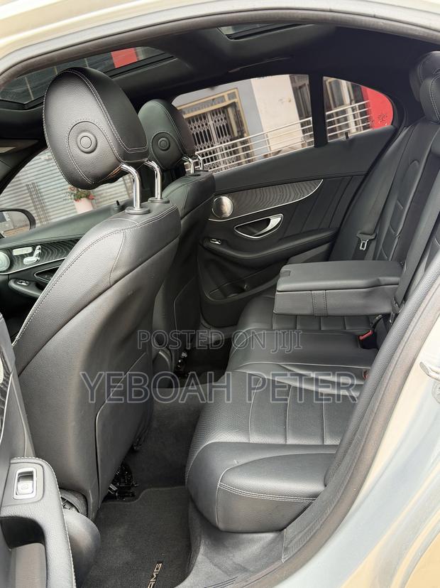 Mercedes-Benz C300 2018 Silver
