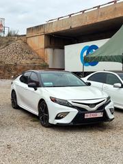 Toyota Camry 2020 White for sale