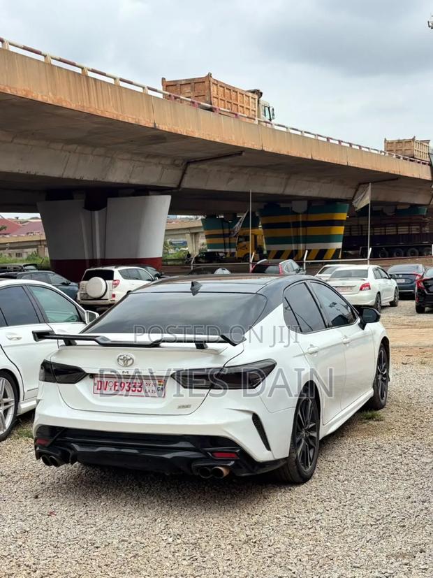 Toyota Camry 2020 White
