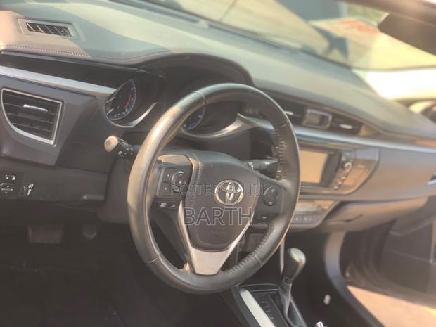 Toyota Corolla S 4dr Sedan (1.8L 4cyl CVT) 2016 Black
