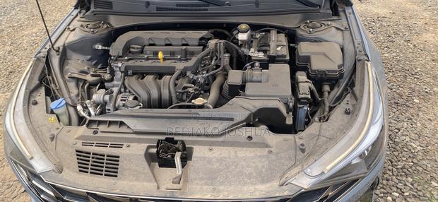 Hyundai Elantra Limited 2023 Green