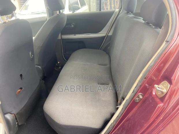 Toyota Vitz 2010 Brown