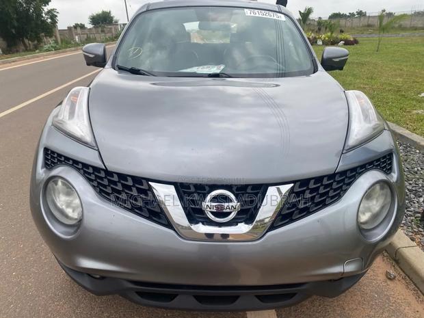 Nissan Juke NISMO 4dr Hatchback (1.6L 4cyl Turbo 6M) 2015 Gray