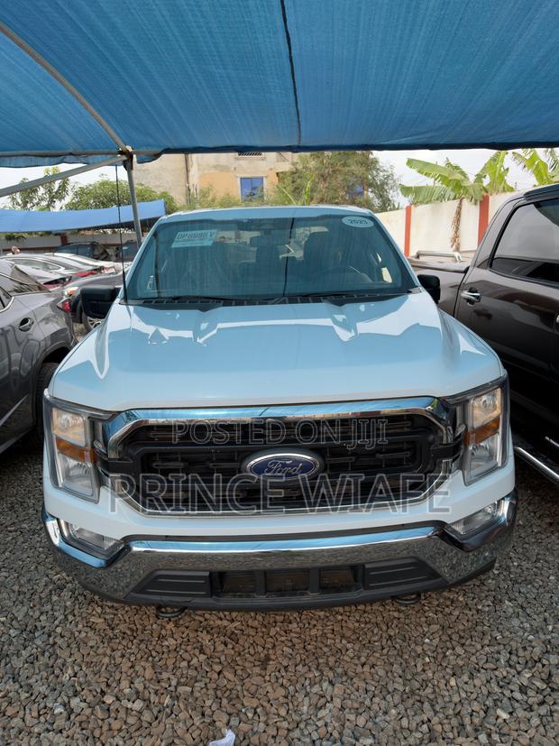 Ford F-150 XLT 2022 White