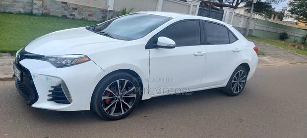 Toyota Corolla 2017 White