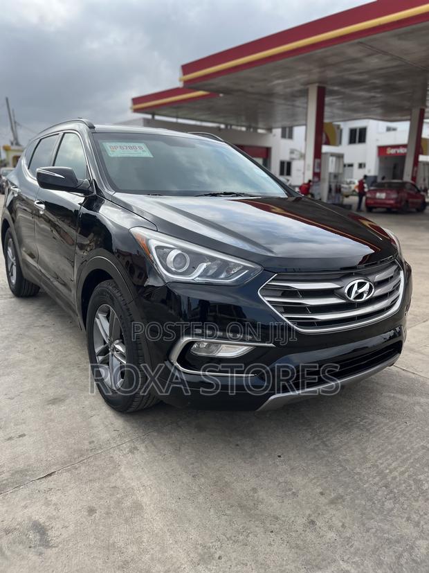 Hyundai Santa Fe SE AWD 2018 Black