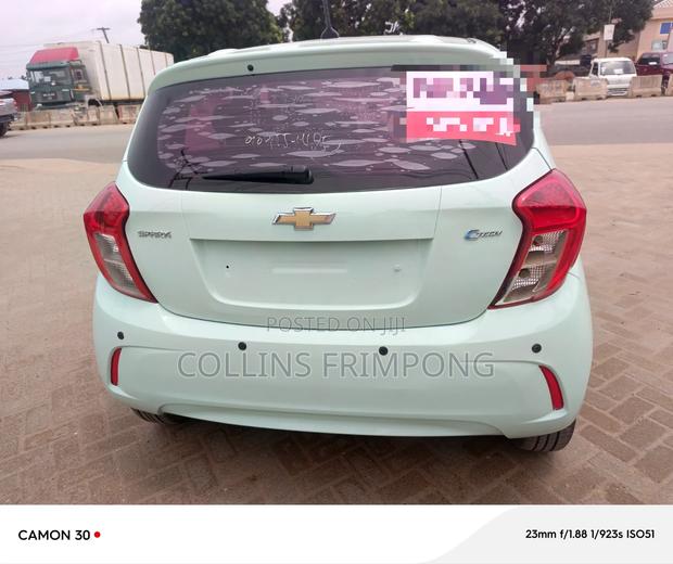 Chevrolet Spark 2016 White