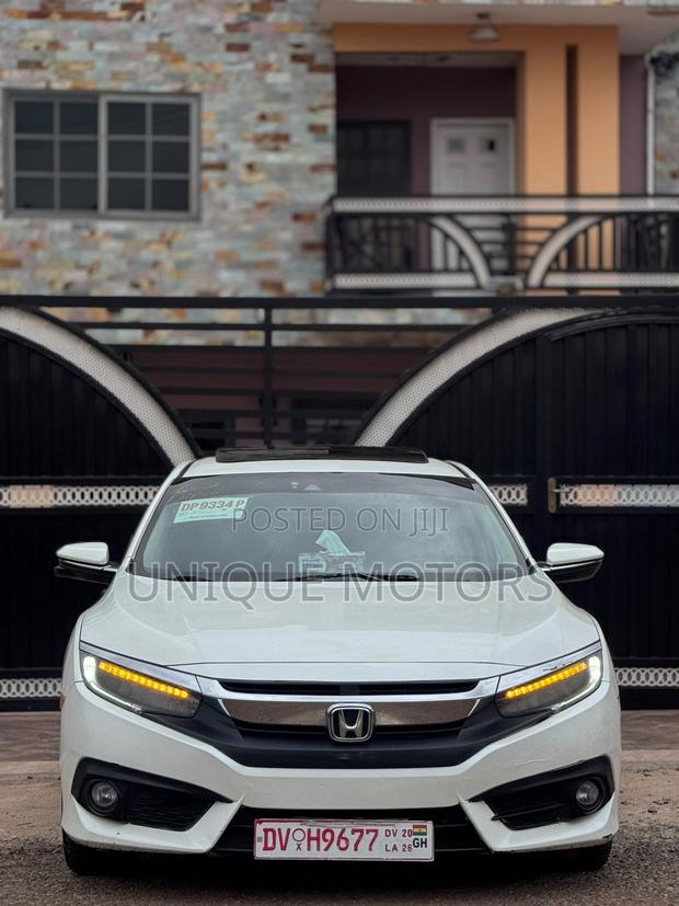 Honda Civic Touring 4dr Sedan (1.5L 4cyl) 2016 White