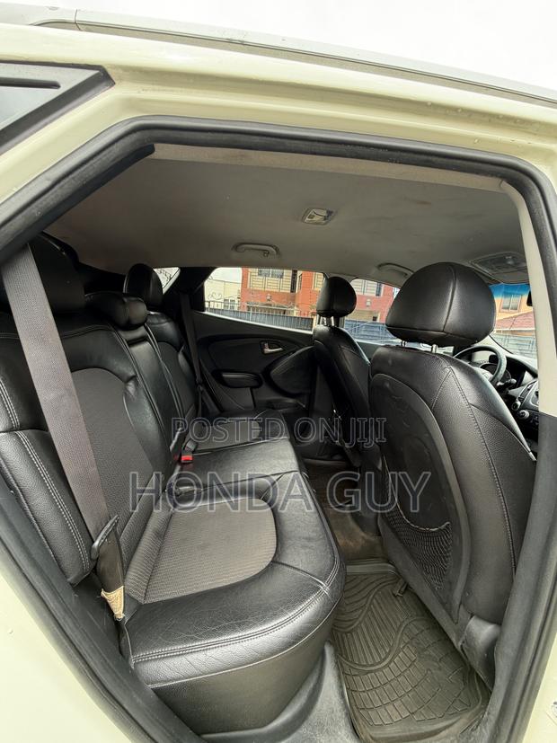 Hyundai Tucson GLS AWD 2012 White