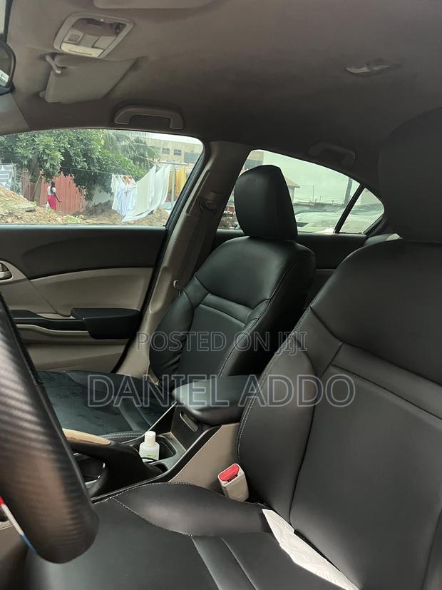 Honda Civic 1.8 5 Door Automatic 2012 Blue