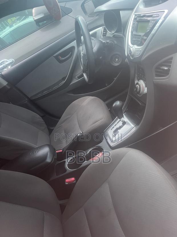 Hyundai Elantra 2014 Silver