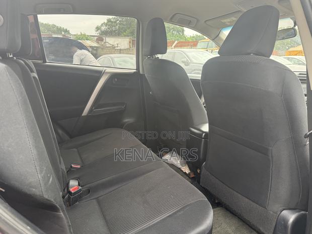 Toyota RAV4 LE AWD (2.5L 4cyl 6A) 2016 Burgundy