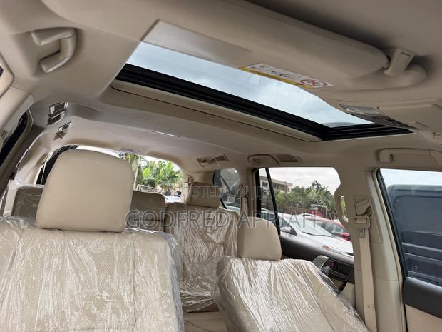 Toyota Land Cruiser Prado 4.0 Petrol TX-L 2022 Black