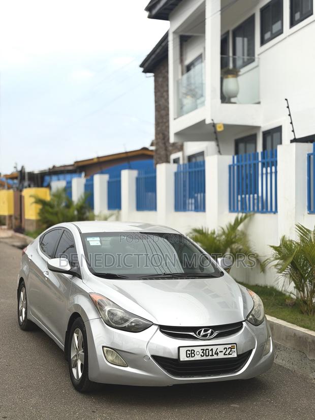 Hyundai Elantra SE 4dr Sedan (1.8L 4cyl 6A) 2014 Silver