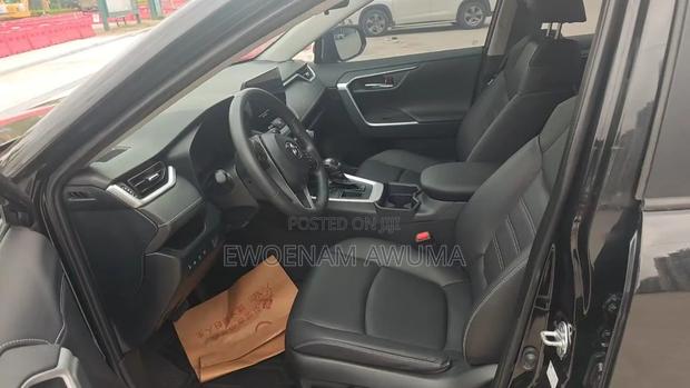 Toyota RAV4 2024 Black