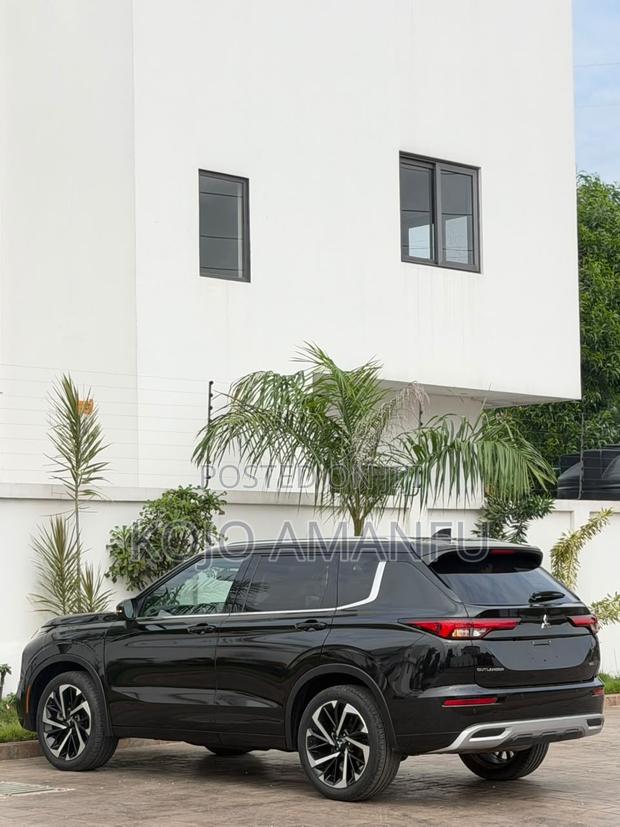 Mitsubishi Outlander SEL 2022 Black