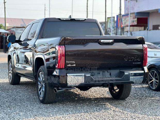 Toyota Tundra 1794 Edition CrewMax 4WD SB w/6.5' Bed 2025 Brown