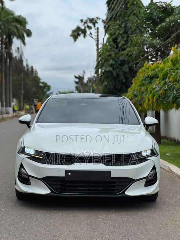 Kia K5 2022 White