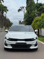 Kia K5 2022 White for sale